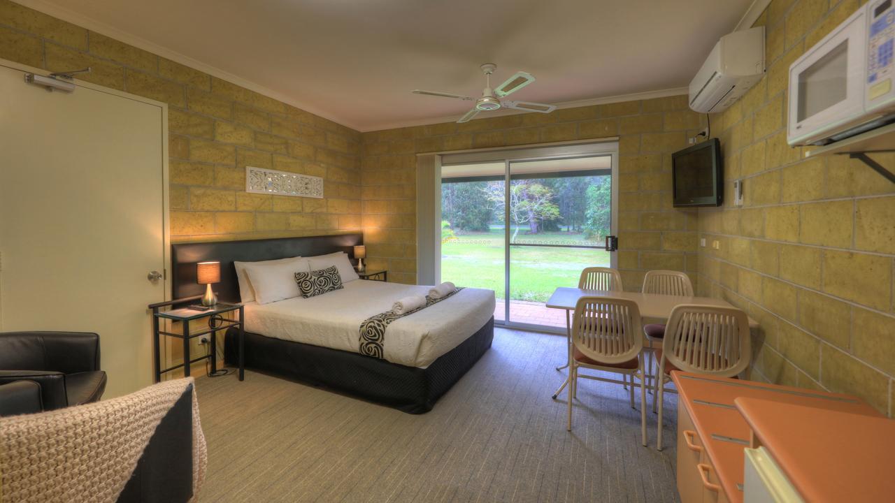 Yarra Holiday Park Stuarts Point Экстерьер фото